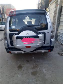ميتسوبيشي باجيرو